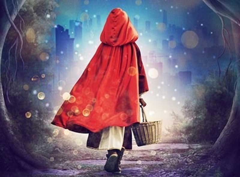 Pamuk Prenses ile Kırmızı Başlıklı Kız 